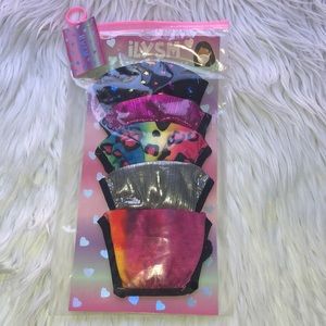 ILYSM 5 piece kids face coverings NWT